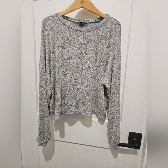 Grey soft long sleeve - Picture 2 of 4